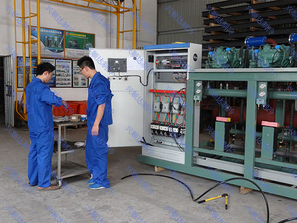 工業(yè)冷水機組企業(yè)長期運行需要定期檢查 